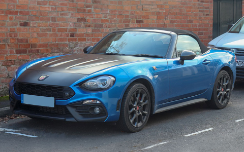 Abarth 124 Spider Cabriolet Front