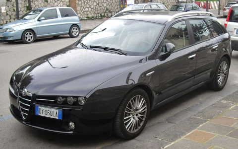 Alfa Romeo 159 Kombi Front