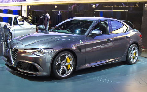 Alfa Romeo Giulia Quadrifoglio Limousine Front