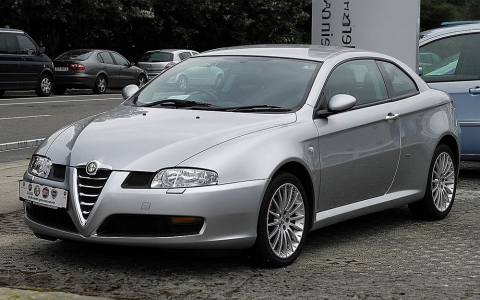 Alfa Romeo GT Coupé Front
