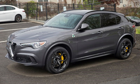 Alfa Romeo Stelvio Quadrifoglio SUV/Geländewagen Front
