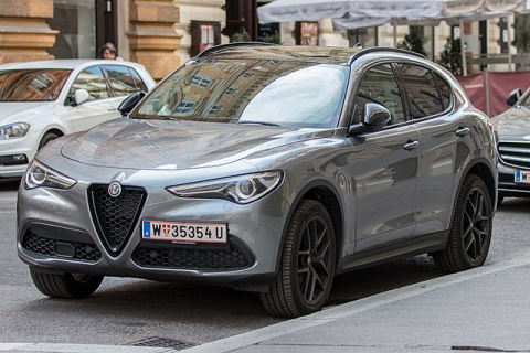 Alfa Romeo Stelvio SUV/Geländewagen Front