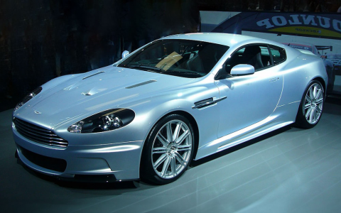 Aston Martin DBS Coupé Front