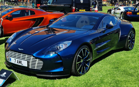 Aston Martin One-77 Coupé Front