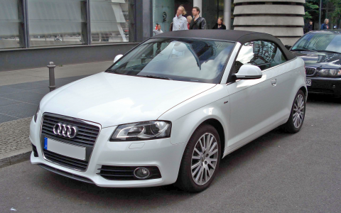 Audi A3 8P Cabriolet Front