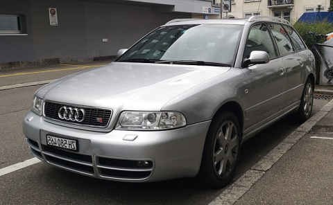 Audi S4 Avant B5 Kombi Front
