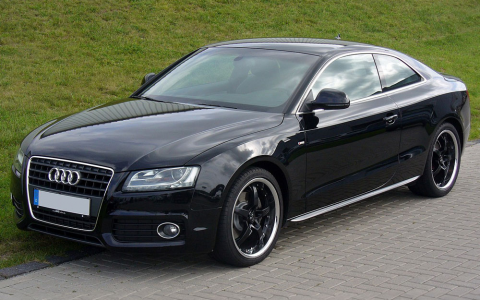 Audi A5 8T Coupé Front