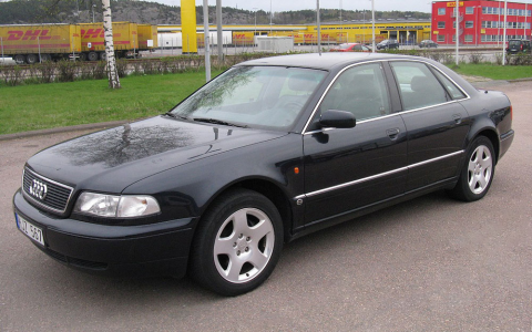 Audi A8 D2 Limousine Front