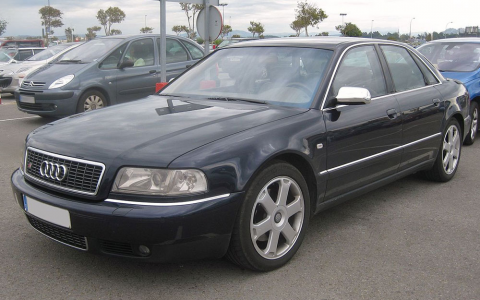Audi S8 D2 Limousine Front
