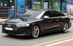 Audi A8 D5