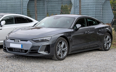 Audi e-tron GT FW Coupé Front