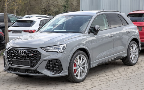 Audi RS Q3 F3 SUV/Geländewagen Front