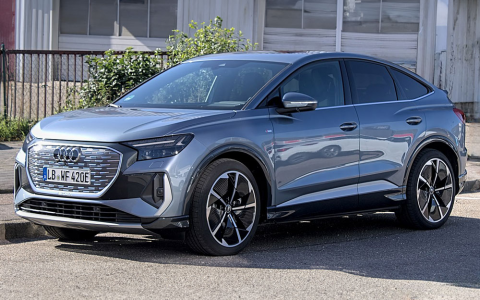 Audi Q4 e-tron Sportback FZ SUV/Geländewagen Front