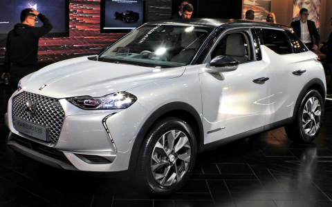 DS Automobiles DS 3 Crossback E-Tense SUV/Geländewagen Front