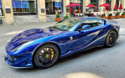 Ferrari 812