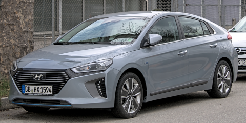 Hyundai IONIQ Hybrid Limousine Front