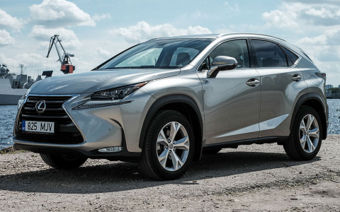Lexus NX I SUV/Geländewagen Front