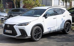 Lexus NX II