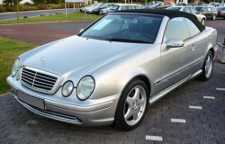 Mercedes-Benz CLK 208