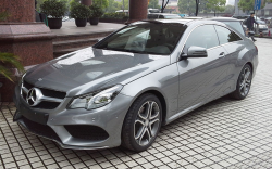 Mercedes-Benz E-Klasse 207