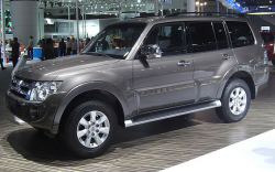 Mitsubishi Pajero IV