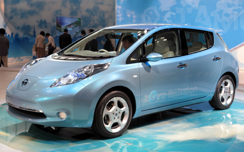 Nissan Leaf I Kompaktwagen Front