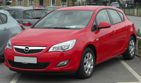 Opel Astra J Kompaktwagen Front