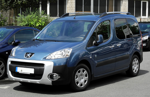 Peugeot Partner II Van Front