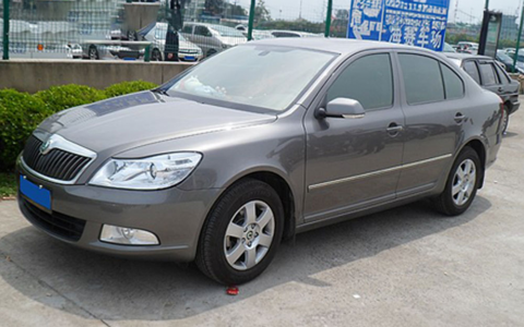 Skoda Octavia II Limousine Front