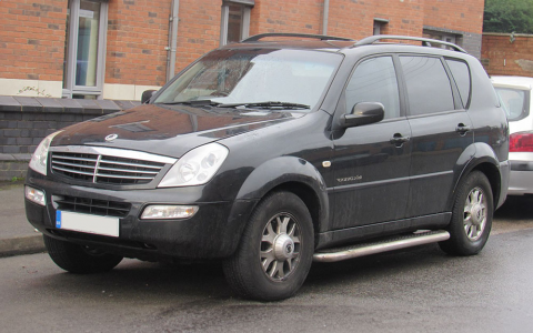 SsangYong Rexton I SUV/Geländewagen Front